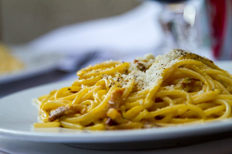 Spaghetti Carbonara mit Speck und Parmesan